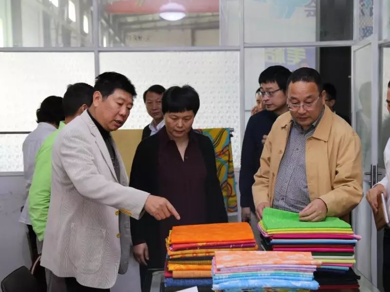 항저우시 경제정보기술위원회 사물인터넷 산업부 국장 Xu Ruijun이 Meige를 방문하여 안내했습니다.